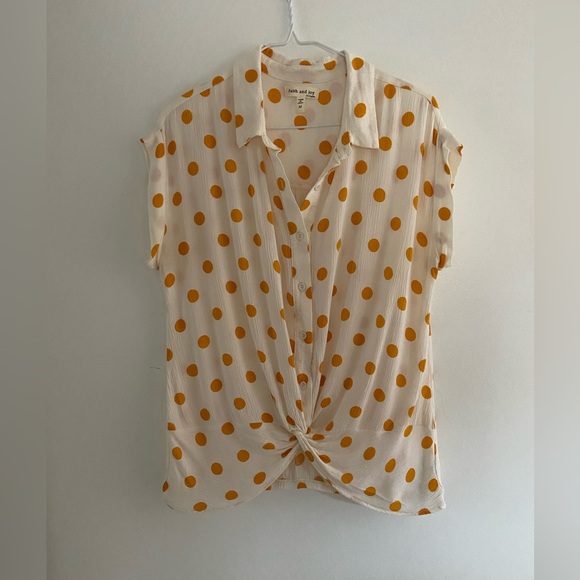 Faith and Joy Polka Dot Top Size Medium - Picture 5 of 10